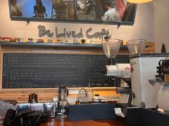 -Be Lived Cafe比例咖啡(摩天轮店)