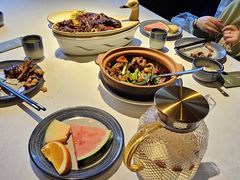 -八府香鸭·啫啫煲(华山路店)