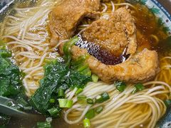 红烧猪扒汤面-食惠里小笼包面馆(越秀店)