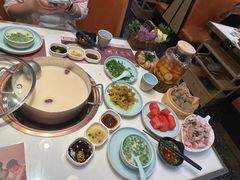 -洪氏嗨捞·猪肚鸡火锅(阳光天地店)