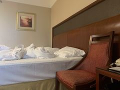 -汕尾巴黎半岛酒店