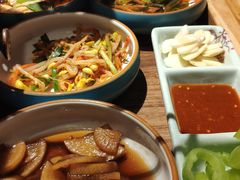 -明洞阿姨·韩式酱蟹烤肉·创意料理(三元桥店)