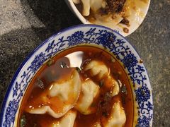 酸辣水饺-春阳水饺(香槟广场店)