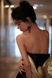 -台湾蔡美月婚纱租赁