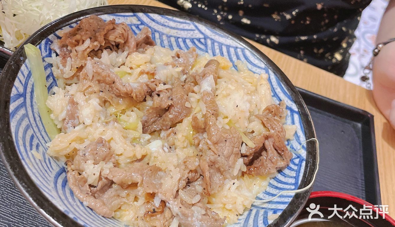 万来烧肉丼[强][强]