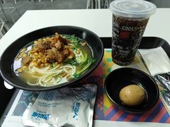 酸汤牛肉汤粉-粉达人·桂林米粉(解放北路店)