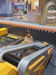 -奈尔宝家庭中心·亲子早教·派对餐厅(北京东坝万达店)