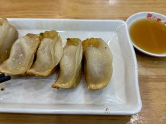 -小姜锅贴(凤凰街店)