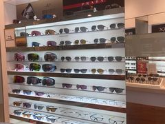 -LensCrafters亮视点·OAKLEY精选(静安嘉里中心店)