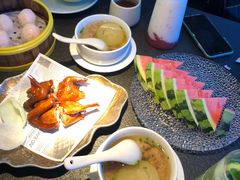 -蝴蝶里·粤菜·点心(滨江龙湖店)