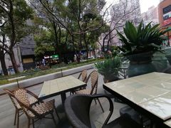 -玛格萝妮比萨屋(四平店)