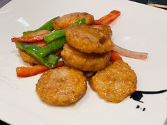 荷塘鲜虾藕饼-勺园中餐厅