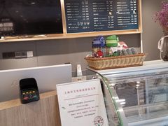 -汉庭优佳(上海恒隆广场南京西路地铁站店)