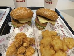 -The Habit Burger Grill 哈比特汉堡(爱琴海店)