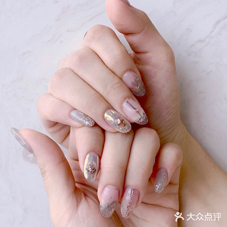 珠海美甲｜灰色ins高级风涩味美甲 谁做谁美