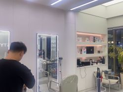 -PE SALON