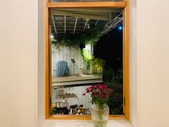 -花苑里咖啡(威远店)