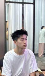 -尤司男士国潮理发馆