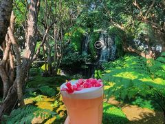 -Chom Cafe and Restaurant