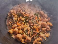 -前小桔亲子创意农场·草莓采摘·露营烧烤