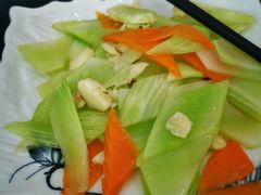 -撒拉人家.酸菜牦牛肉火锅