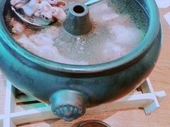 云南经典汽锅鸡-云海肴·汽锅鸡·云南菜(苏州中心店)