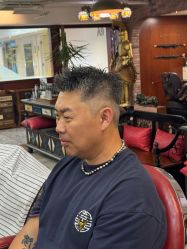 -BarberKiNG男士理发馆Barbershop