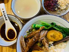 狮头鹅拼卤大肠-狮头牌卤味研究所·卤味饭(花城汇南区店)