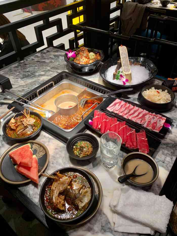 玖隆坡重庆火锅(滨江天街店)