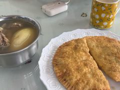 -敖特尔布里亚特美食坊(世纪花苑店)