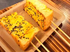 蜂蜜面包-冶建镜子·老南昌大排档·江西虾王(总店)