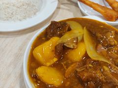 咖喱牛腩跟饭-喜莲咖啡
