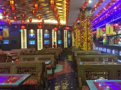 吃饭的地方-宝丽金大酒店·洗浴中心