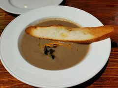 -1886德国汽车餐厅(外滩十六铺码头店)