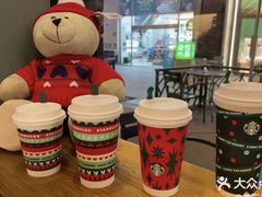 红丝绒雪酪茶拿铁-星巴克(武康路店)