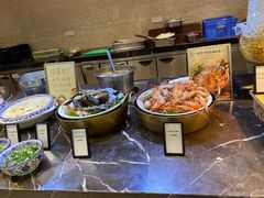 -广州万富希尔顿酒店·感趣自助餐厅·金秋蟹宴生蚝海鲜刺身
