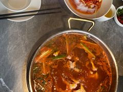 -野山舂·贵州现舂酸汤牛肉(民生路店)