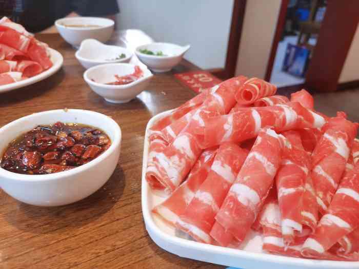 金鑫火锅(县西巷店)-"老字号火锅店在新商场里的分店,非常nic.