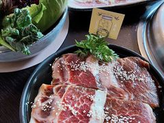 招牌LA牛仔骨-义气烤肉餐吧(大族广场店)