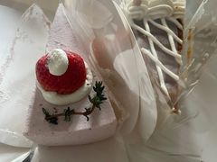 草莓糯米蛋糕-野路甜点铺(松柏路店)