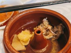 -彩云天云南餐厅