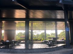 -上海滴水湖皇冠假日酒店