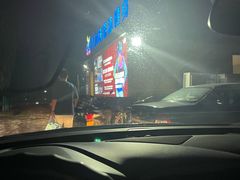 -津力跃游泳健身
