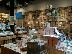 -猫的天空之城概念书店(杭州南宋御街店)