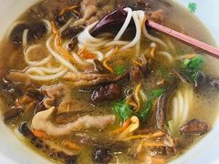 番茄牛肉过桥米线-云味馆·云南菜·云南米线(沙井华润店)