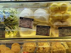 -白玉兰食品甜凤店(合生汇店)