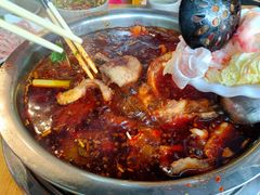 -肖肖酸萝卜鱼火锅(总店)