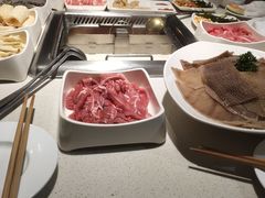 -海底捞火锅鲜切牛肉主题店(长寿路店)