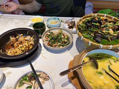 -云海肴·汽锅鸡·云南菜(天山百盛优客店)