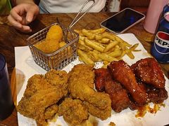 -BHC炸鸡(明洞总店)